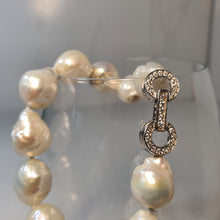 Load image into Gallery viewer, Baroque Pearl Bracelet