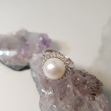 Load image into Gallery viewer, Freshwater cultured pearl ring, sterling silver