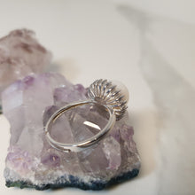 Load image into Gallery viewer, Freshwater cultured pearl ring, sterling silver