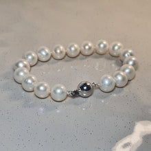 Load image into Gallery viewer, Freshwater Cultured Pearl Bracelet, Sterling Silver