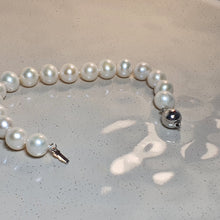 Load image into Gallery viewer, Freshwater Cultured Pearl Bracelet, Sterling Silver