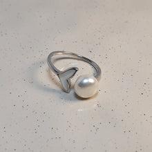 Load image into Gallery viewer, Freshwater Button Pearl Ring, Sterling Silver