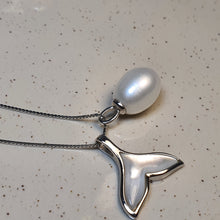 Load image into Gallery viewer, Whale Tail Mother of Pearl & Freshwater Pearl Set, Sterling silver
