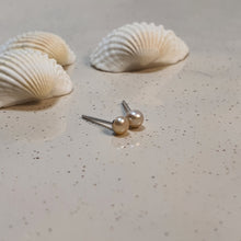 Load image into Gallery viewer, Danity Freshwate Pearls Stud, Sterling Silver