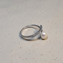 Load image into Gallery viewer, Freshwater Pearl Ring,Sterling Silver