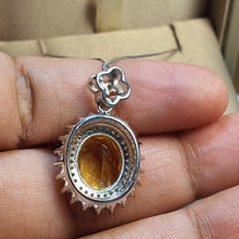 Load image into Gallery viewer, Vintage Style Citrine Gemstone Necklace, Sterling Silver