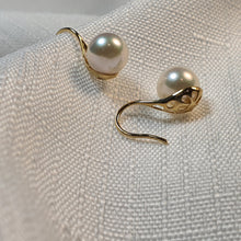 Load image into Gallery viewer, Akoya pearl