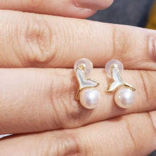 Load image into Gallery viewer, Japanese Akoya Pearl Stud Earrings, 18K Yellow Gold