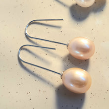 Load image into Gallery viewer, Multicoloured Freshwater Drop Pearl, Sterling Silver