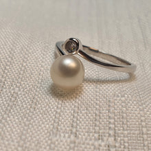 Load image into Gallery viewer, Round Freshwater Pearl Ring, Sterling Silver