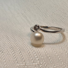 Load image into Gallery viewer, Round Freshwater Pearl Ring, Sterling Silver
