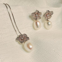 Load image into Gallery viewer, Freshwater Pearl Flower Jewellery Set, Sterling Silver
