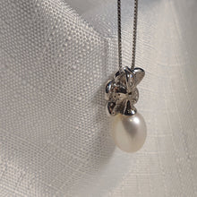 Load image into Gallery viewer, Freshwater Pearl Flower Jewellery Set, Sterling Silver