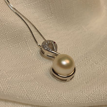 Load image into Gallery viewer, Swan Necklace With Freshwater Pearl, Sterling Silver