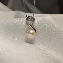Load image into Gallery viewer, Swan Necklace With Freshwater Pearl, Sterling Silver
