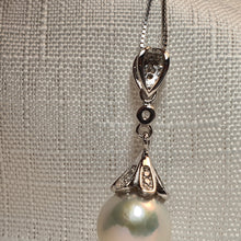 Load image into Gallery viewer, luxurious Freshwater Pearl Pendant, Sterling Silver