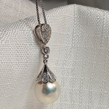 Load image into Gallery viewer, luxurious Freshwater Pearl Pendant, Sterling Silver