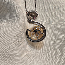 Load image into Gallery viewer, Freshwater Pearl Pendant & Chain, Fox Design, Sterling Silver