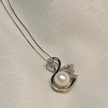 Load image into Gallery viewer, Swan & Freshwater Necklace, Sterling Sliver