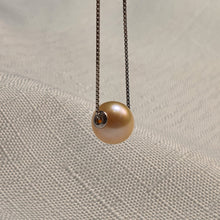 Load image into Gallery viewer, Freshwater Pendant and Chain, Sterling Silver