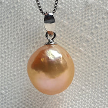 Load image into Gallery viewer, Cream Baroque Pearl Pendant and Chain, Sterling Silver, Amispearl