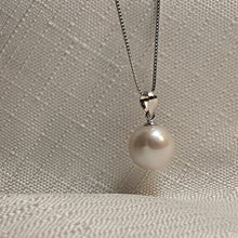 Load image into Gallery viewer, White Baroque Pearl Pendant and Chain, Sterling Silver, Amispearl