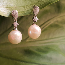 Load image into Gallery viewer, Luxurious
Baroque Pearl Pendant, Sterling Silver