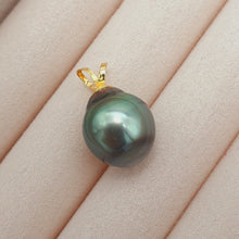 Load image into Gallery viewer, French Tahitian Baroque Cultured Pearl Pendant, 18k Yellow Gold, 10mm