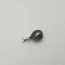 Load image into Gallery viewer, Tahitian Baroque Pearl Pendant, 18k Gold