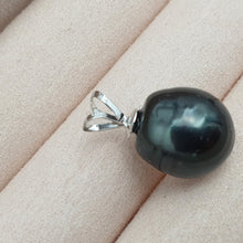 Load image into Gallery viewer, Tahitian Baroque Pearl Pendant, 18k Gold