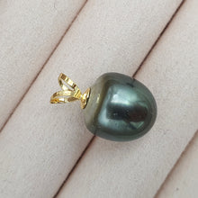 Load image into Gallery viewer, Tahitian Baroque Pearl Pendant, 18k Gold