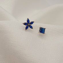 Load image into Gallery viewer, Blue Crystal Stud Earrings, Sterling Silver, Amispearl