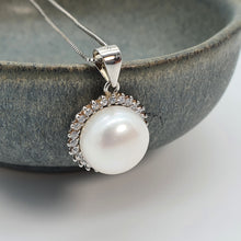 Load image into Gallery viewer, Large Freshwater Cultured Pearl pendant+ Chain, Sterling Silver