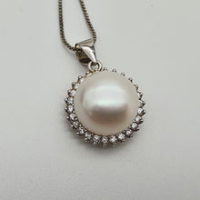 Load image into Gallery viewer, Large Freshwater Cultured Pearl pendant+ Chain, Sterling Silver