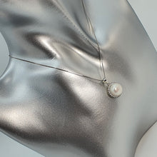 Load image into Gallery viewer, Large Freshwater Cultured Pearl pendant+ Chain, Sterling Silver