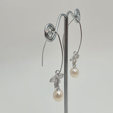 Load image into Gallery viewer, Freshwater Drop Pearl Orchid Earring, Sterling silver