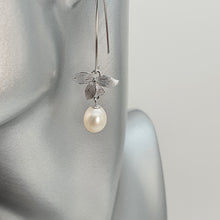 Load image into Gallery viewer, Freshwater Drop Pearl Orchid Earring, Sterling silver