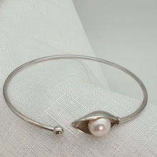 Load image into Gallery viewer, Freshwater Pearl Leaf Cuff, Sterling Silver