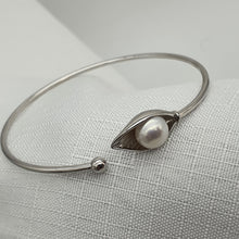 Load image into Gallery viewer, Freshwater Pearl Leaf Cuff, Sterling Silver