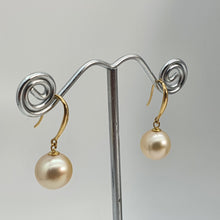 Load image into Gallery viewer, Large Golden South Sea Pearl Earring, Yellow Gold