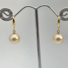 Load image into Gallery viewer, Large Golden South Sea Pearl Earring, Yellow Gold