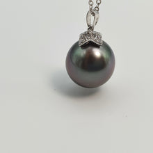 Load image into Gallery viewer, Large Tahitian Pearl Pendant, 18K White Gold