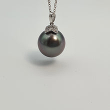 Load image into Gallery viewer, Large Tahitian Pearl Pendant, 18K White Gold