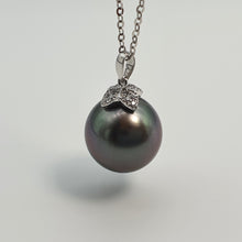 Load image into Gallery viewer, Large Tahitian Pearl Pendant, 18K White Gold