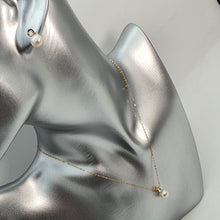 Load image into Gallery viewer, Japanese Akoya Pearl Stud Earring, 18K Yellow Gold