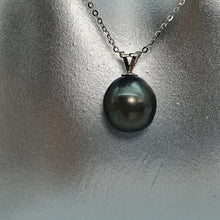 Load image into Gallery viewer, 10mm Tahitian Baroque Pearl Pendant, 18k Gold