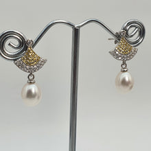 Load image into Gallery viewer, Sparkling Dance Dial Up Freshwater Earrings, Sterling Silver