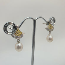 Load image into Gallery viewer, Sparkling Dance Dial Up Freshwater Earrings, Sterling Silver