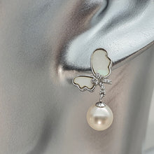 Load image into Gallery viewer, Round Freshwater Pearl Mother Of Pearl Bow Earring, Sterling Silver