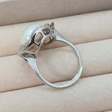 Load image into Gallery viewer, Large Freshwater Pearl ring, sterling silver